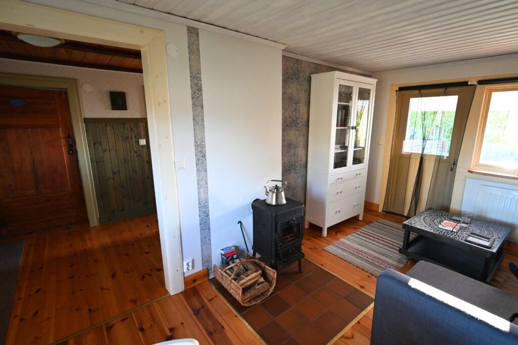 Vardagsrum i Torpet med vedkamin